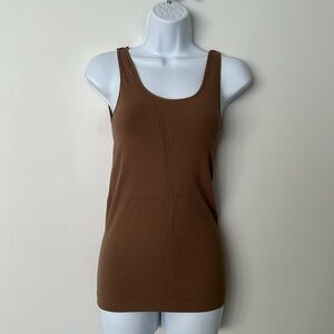 Stretchy sleeveless tank